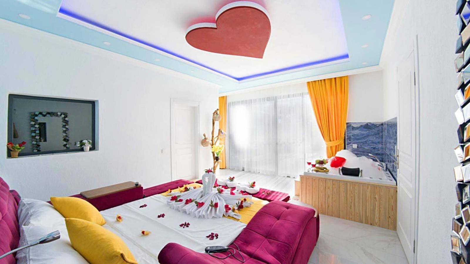 Villa Elif Uezuemlue Kaş Buitenkant foto